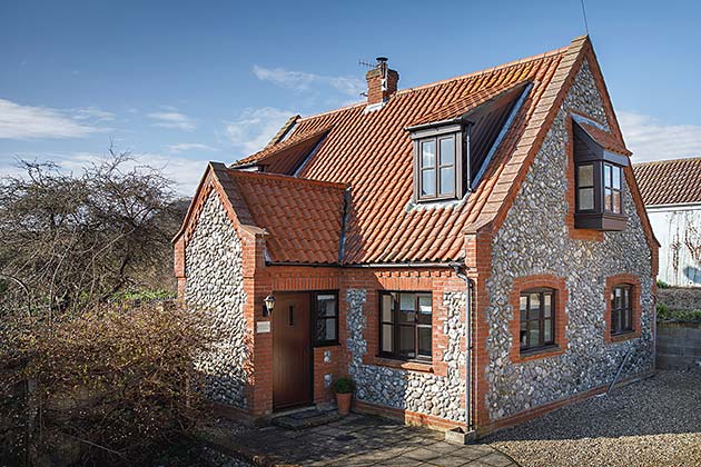 Barnett's Cottage outside view