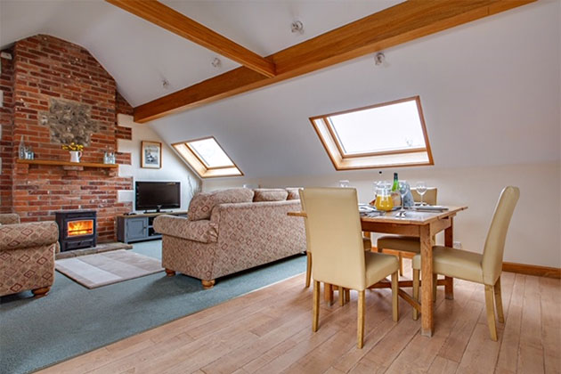 Lapwing Cottage's lounge